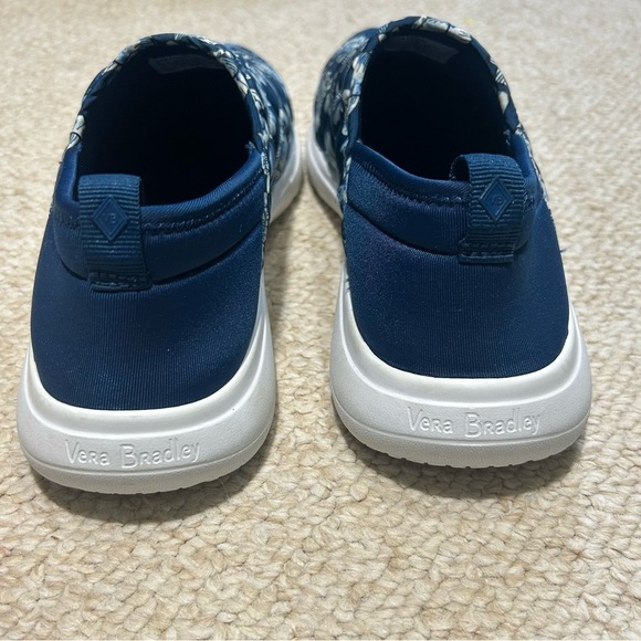 VB CLOUD by VERA BRADLEY-Convertible Slip-On Shoe Dive Floral Medallion Size 7 - Picture 5 of 9